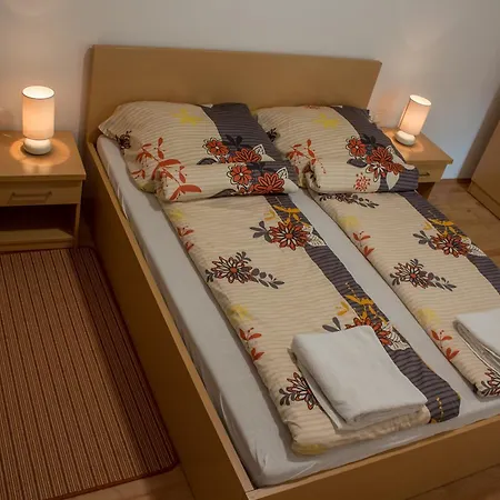 Sasfeszek - Falusi Szallashely Guest house Hortobagy